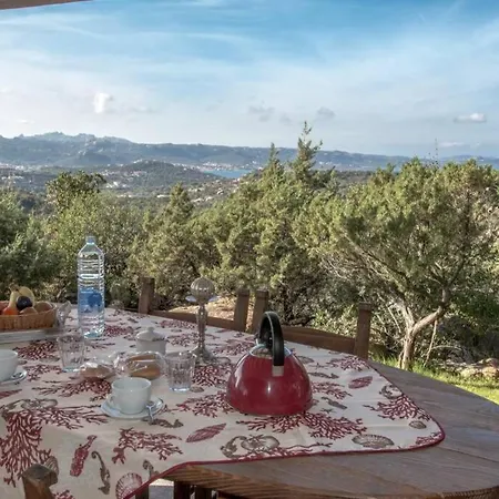 Con Piscina Vista Mare Cala Bitta
